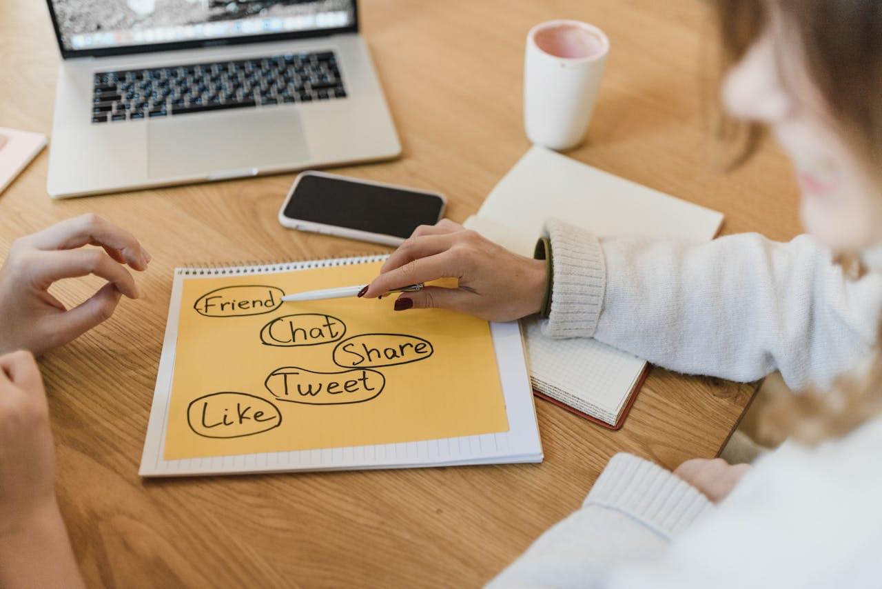 Разработчик составляет план проекта